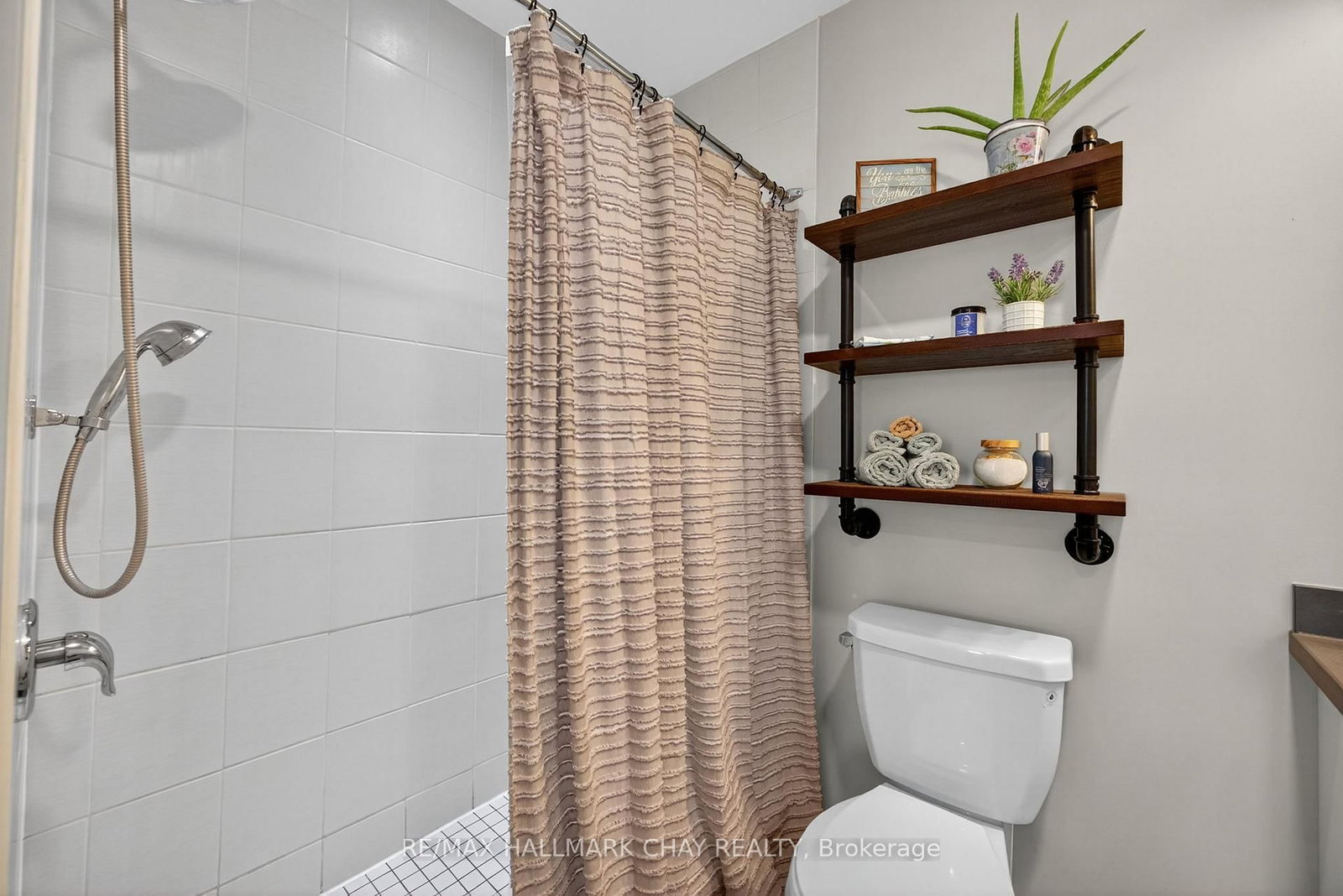 118 Isabella Drive • Orillia, ON photo 20