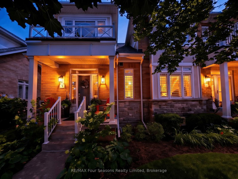 9 North Maple Street