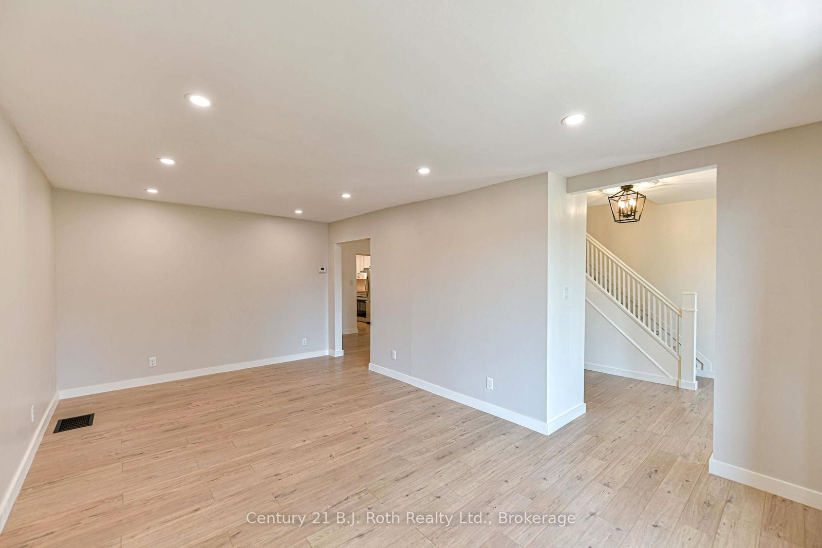 12 Clinton Street • Orillia, ON photo 20