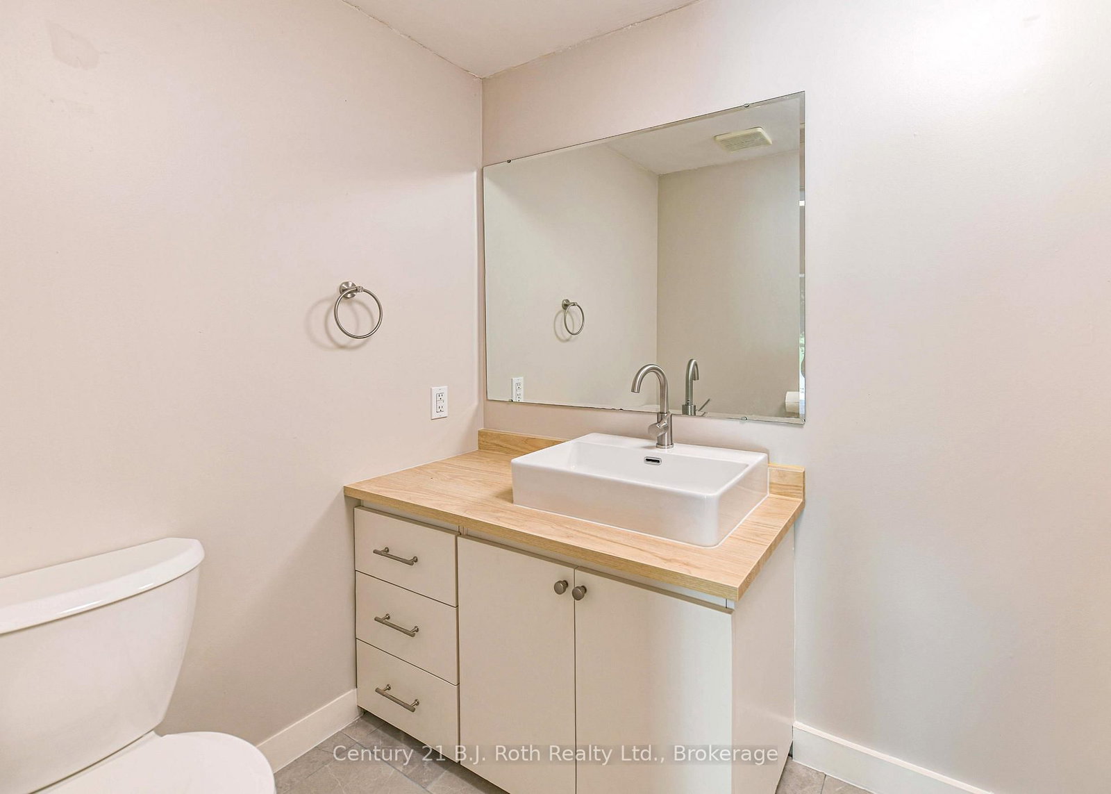 12 Clinton Street • Orillia, ON photo 30