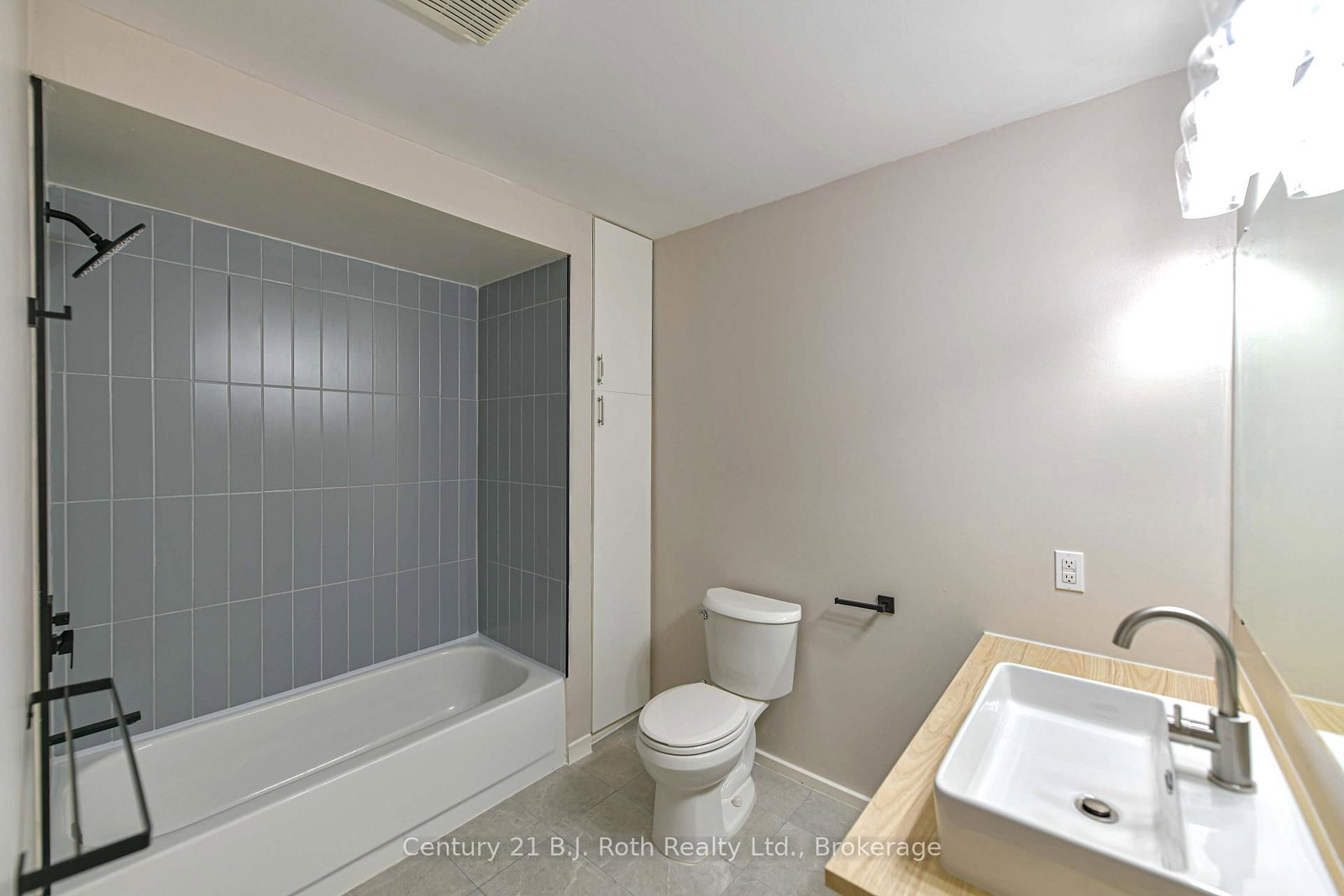 12 Clinton Street • Orillia, ON photo 41