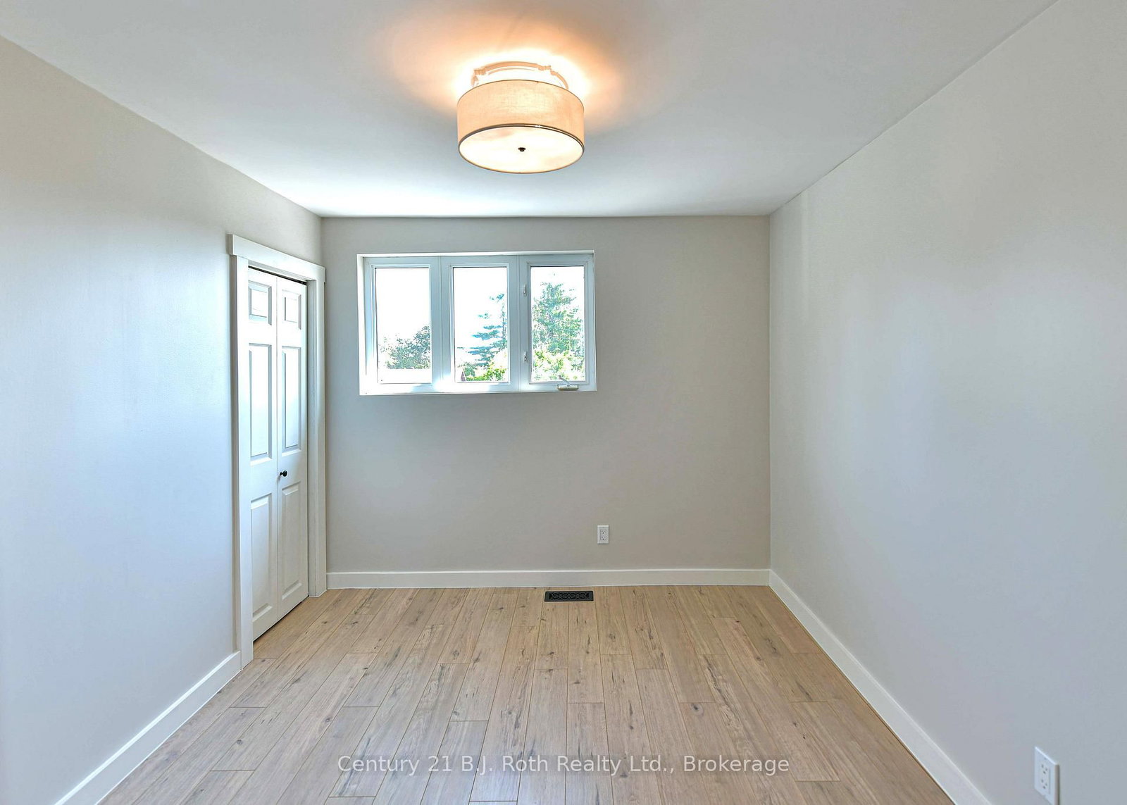 12 Clinton Street • Orillia, ON photo 44
