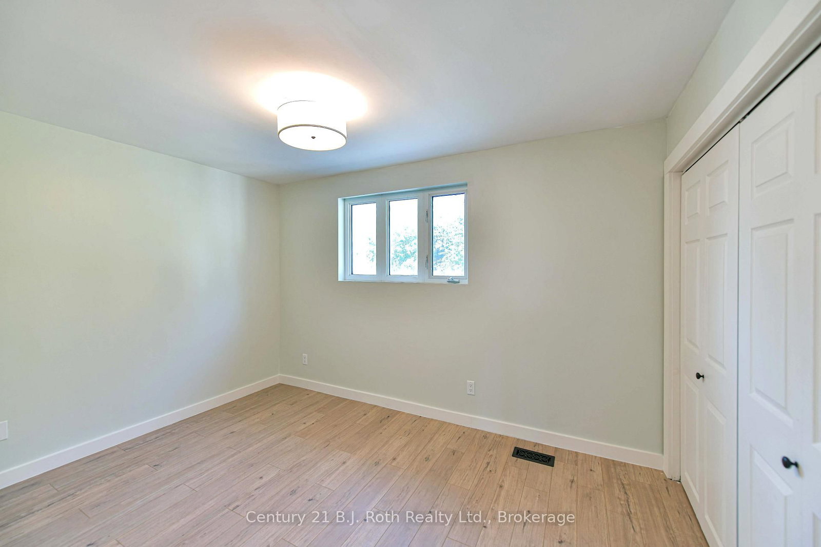 12 Clinton Street • Orillia, ON photo 49