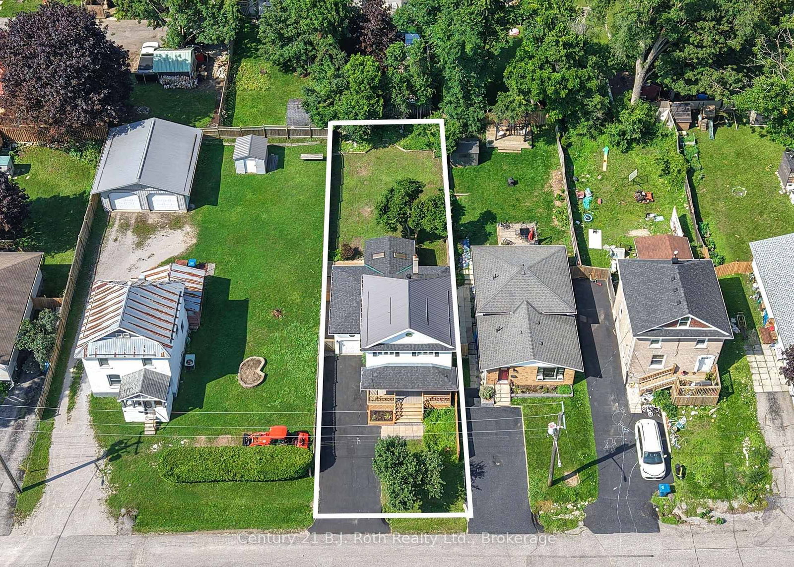 12 Clinton Street • Orillia, ON photo 5