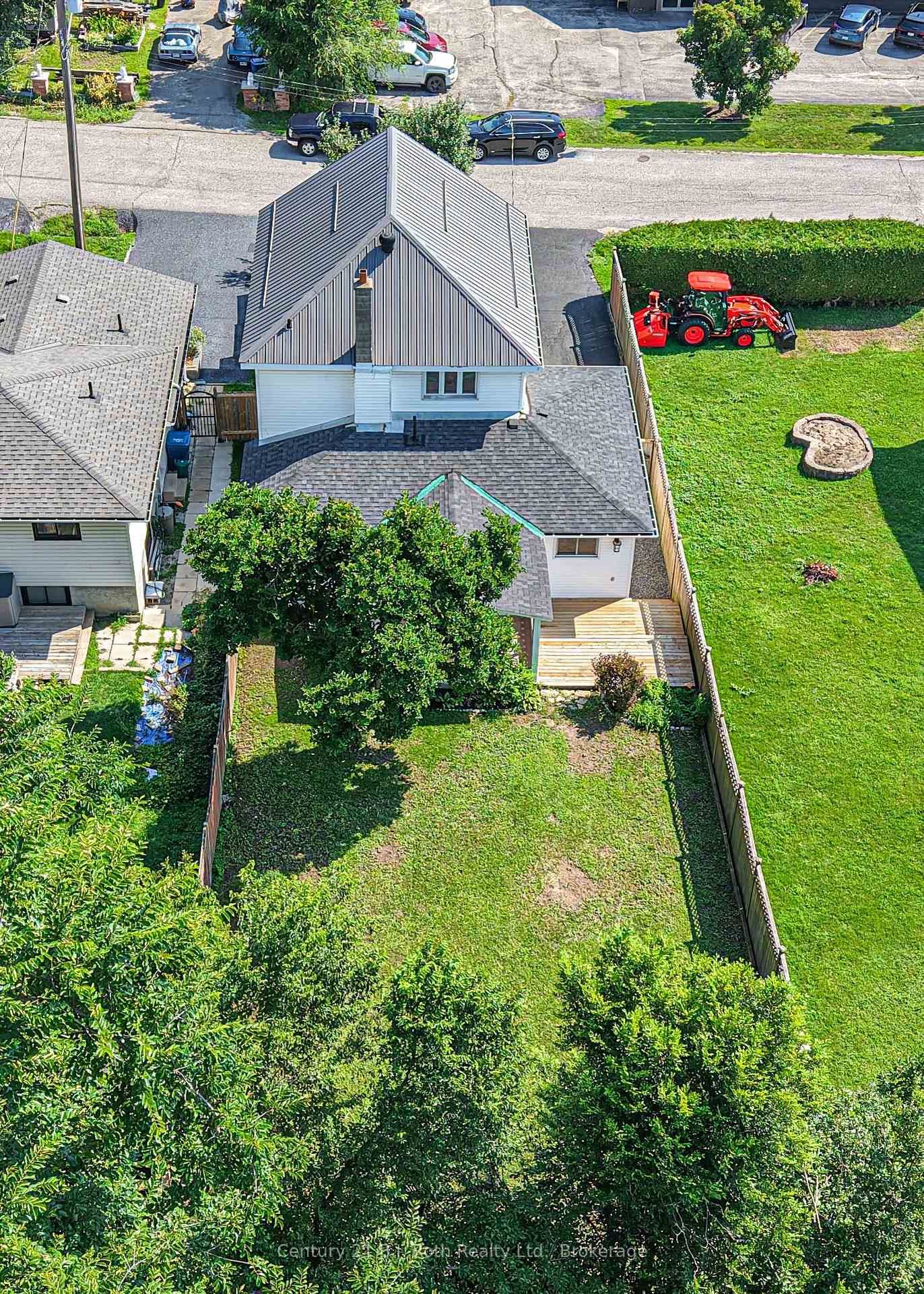 12 Clinton Street • Orillia, ON photo 6