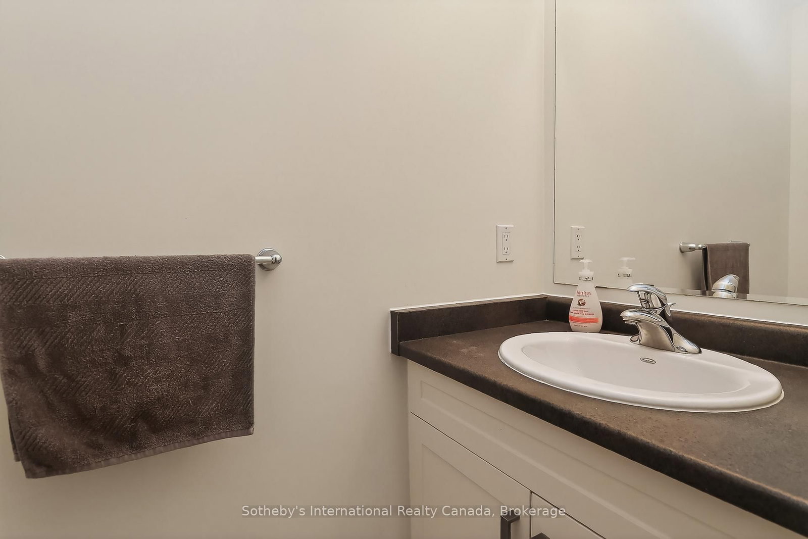 49 Silver Glen Boulevard • Collingwood, ON photo 5