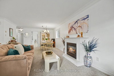 144 SMALLMAN Drive • Wasaga Beach, ON photo 6