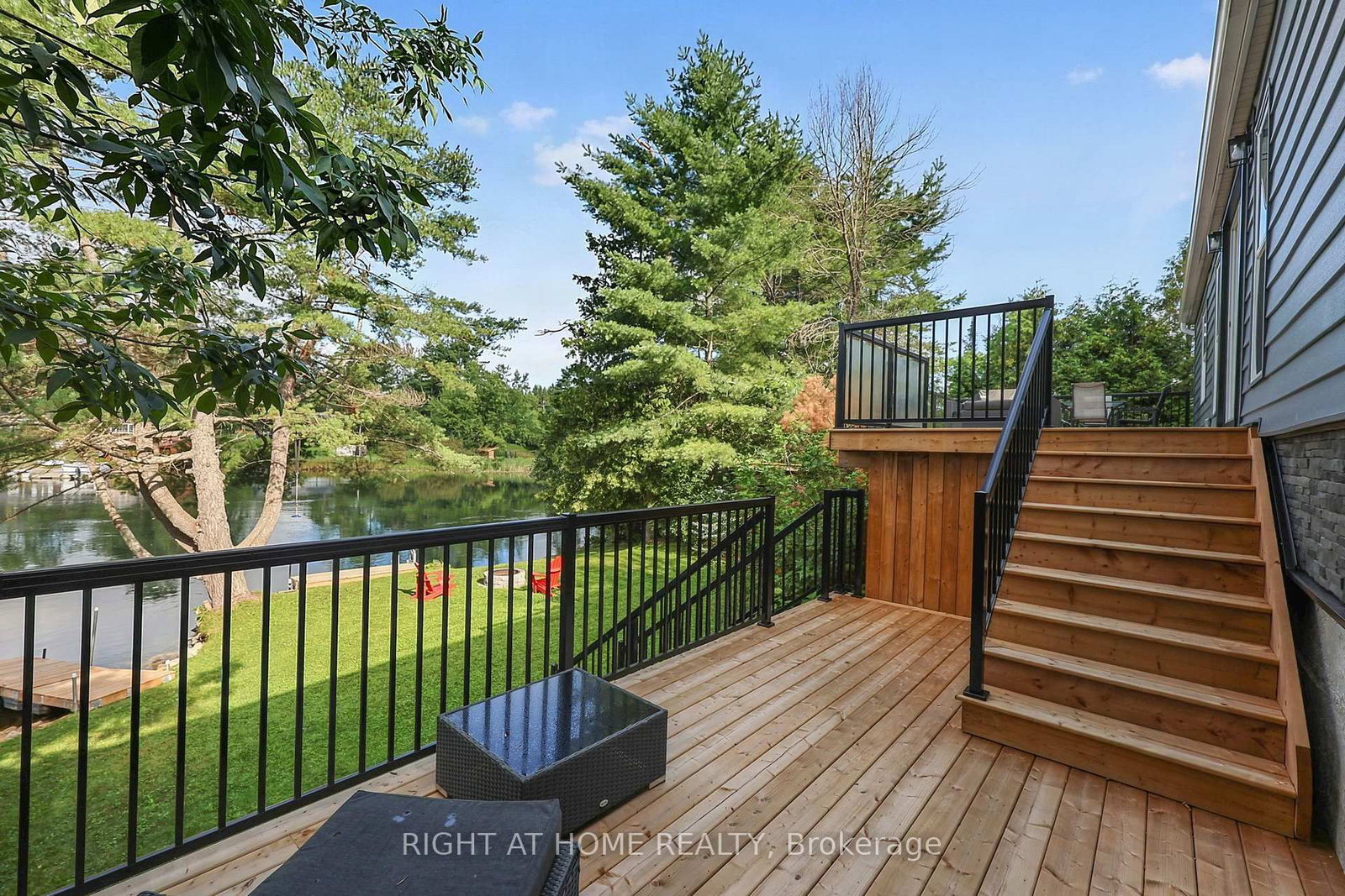 8168 Laidlaw Avenue • Ramara, ON photo 1
