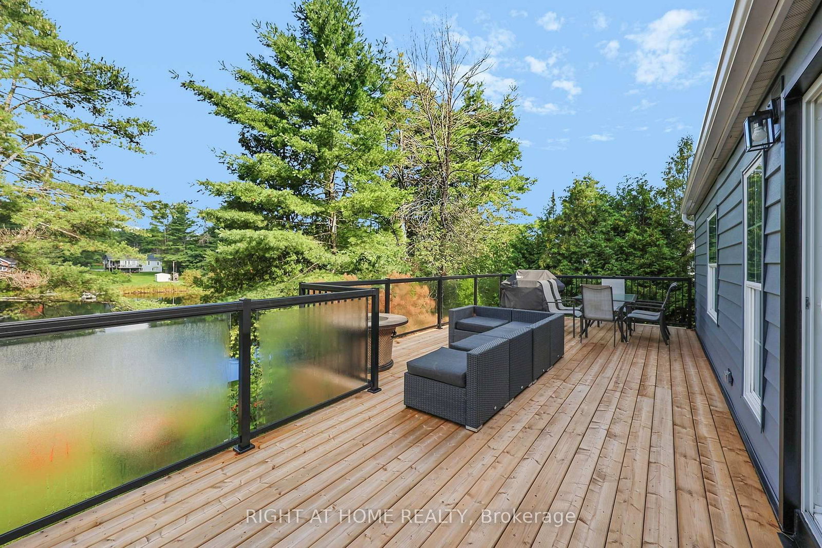 8168 Laidlaw Avenue • Ramara, ON photo 11