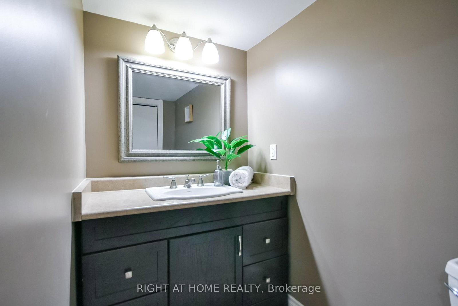 112 Birchwood Drive • Barrie, ON photo 44