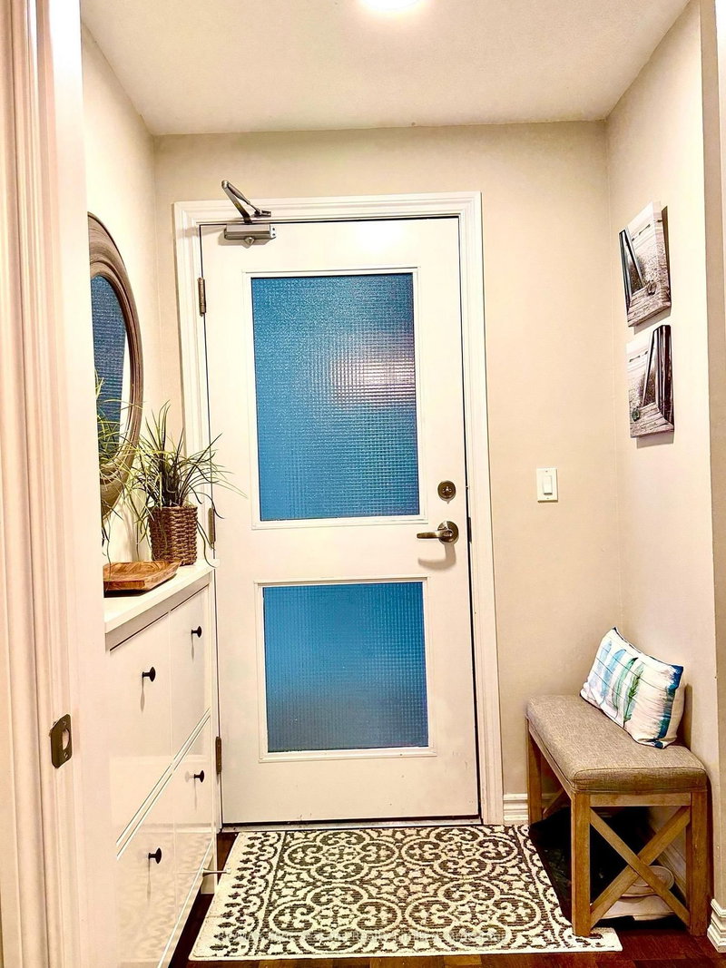 2 Cove Crt photo 5