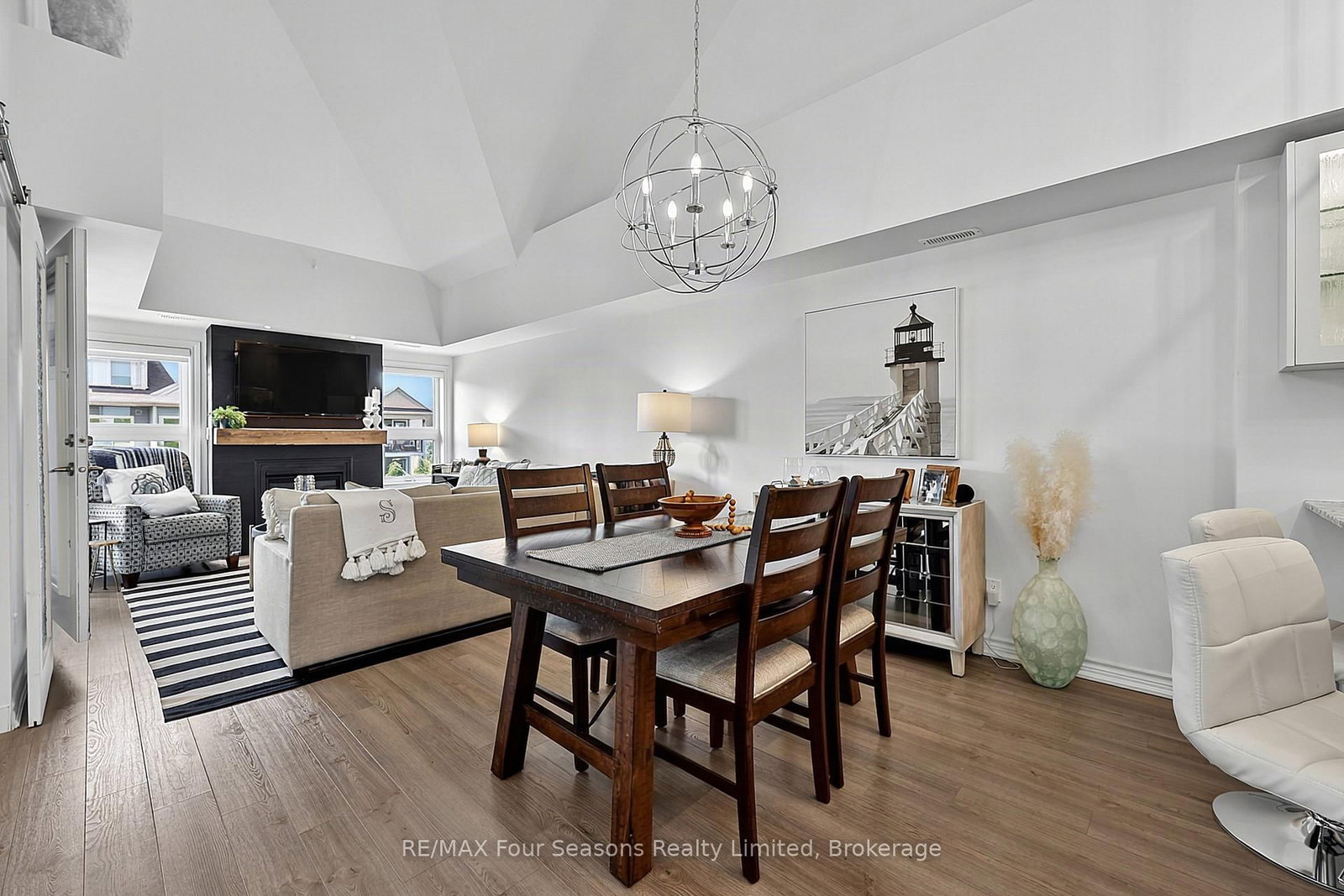 4 Cove Court • #302 • Collingwood, ON photo 3