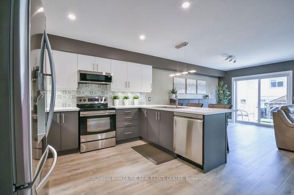 37 Pearl Drive • Orillia, ON photo 6