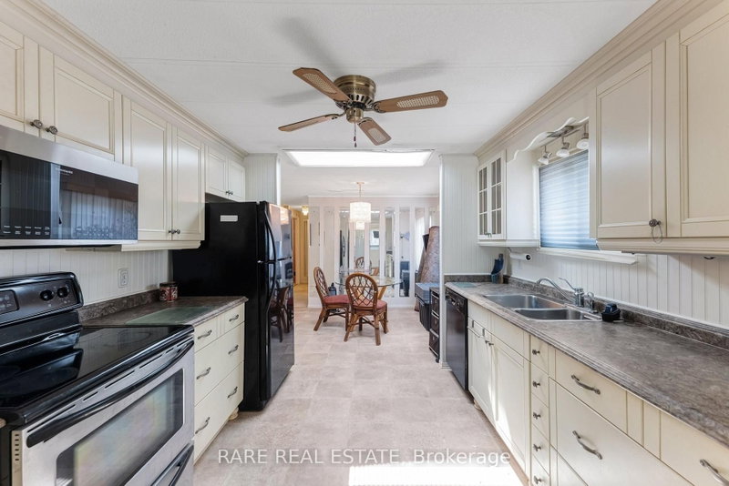 5 - 5263 Elliott Side Road