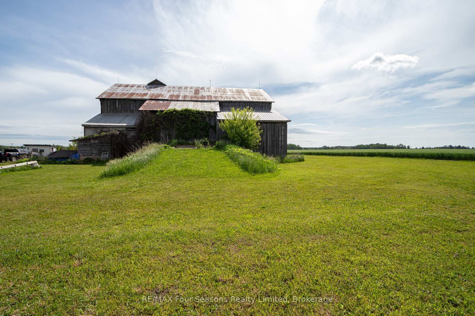 Listing Image 34