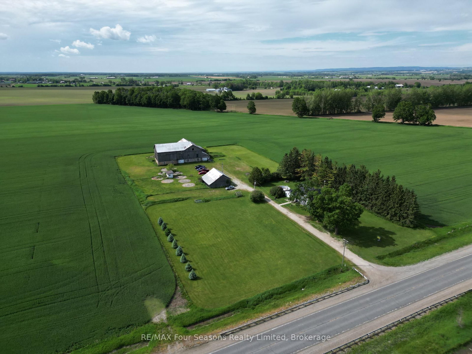 Listing Image 44
