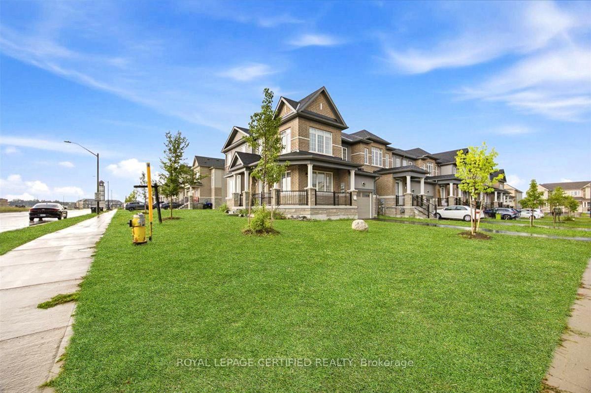66 Stately Drive • Wasaga Beach, ON photo 4
