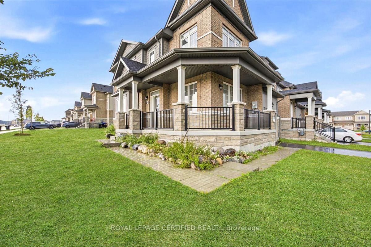 66 Stately Drive • Wasaga Beach, ON photo 5