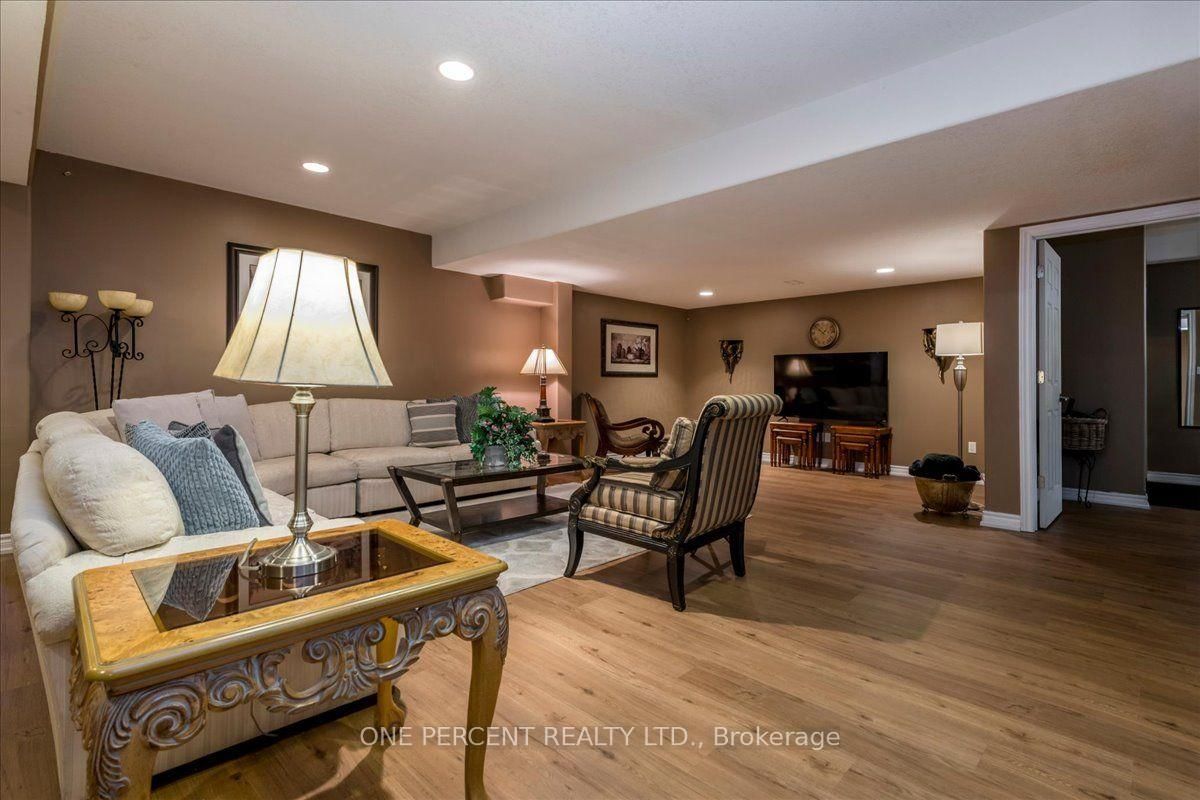 9 Laddie Lane • Springwater, ON photo 22