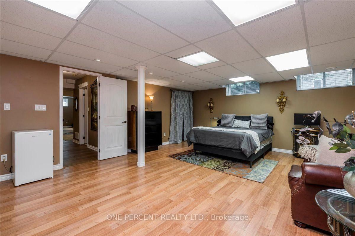 9 Laddie Lane • Springwater, ON photo 37