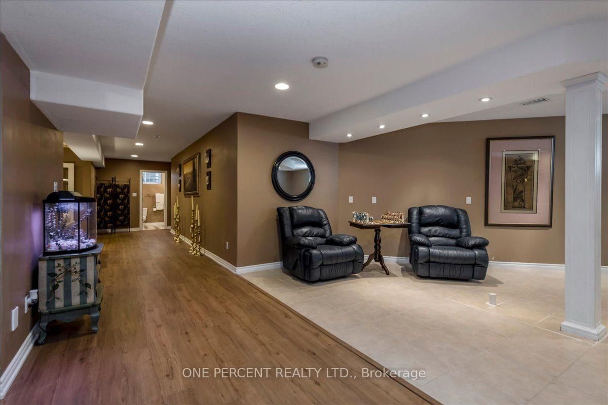 9 Laddie Lane • Springwater, ON photo 39