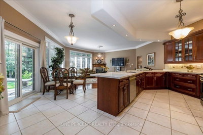 9 Laddie Lane • Springwater, ON photo 4