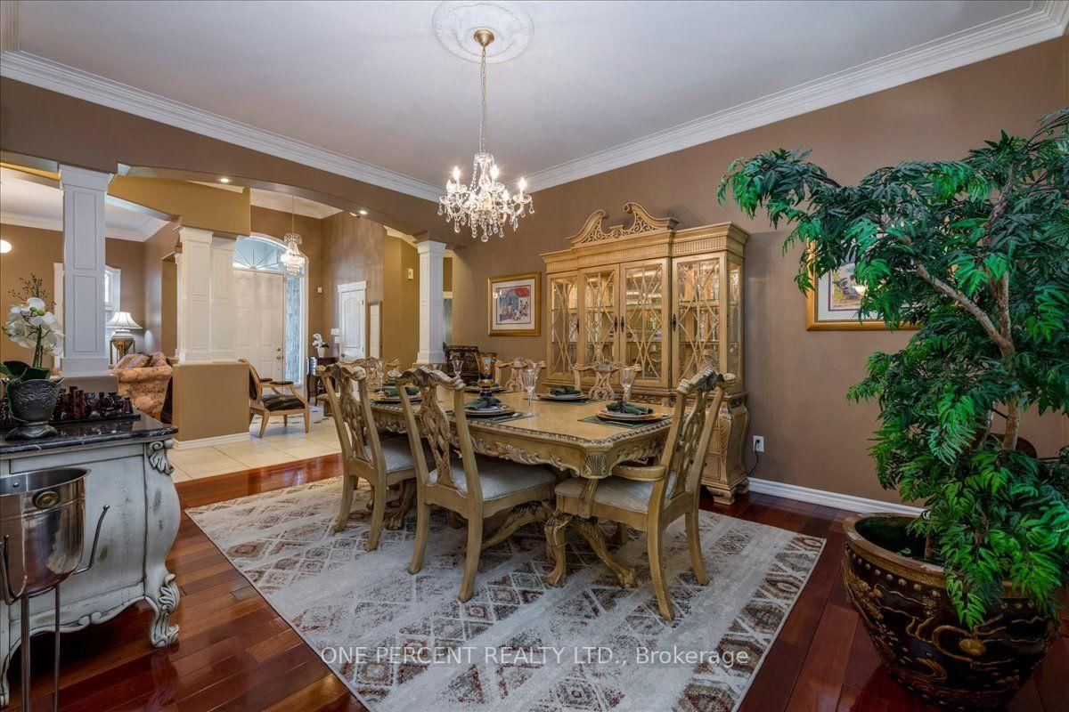 9 Laddie Lane • Springwater, ON photo 8