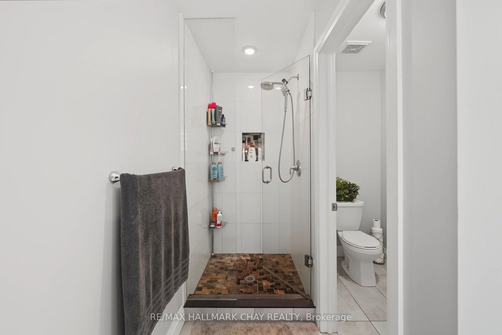 36 Lowry Court • Barrie, ON photo 25