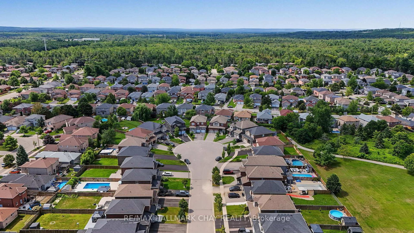 36 Lowry Court • Barrie, ON photo 40