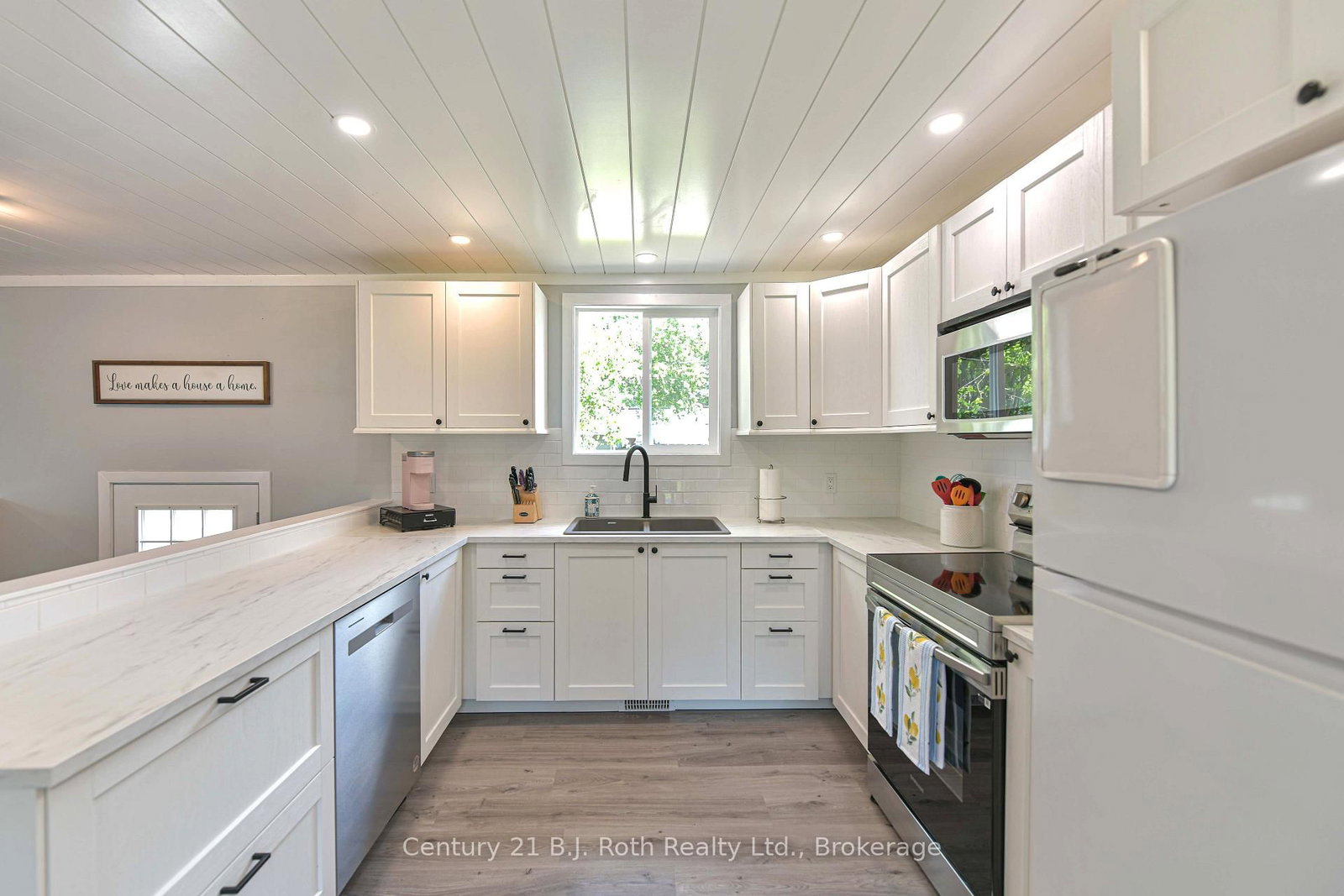 3332 Cleveland Avenue • Severn, ON photo 12