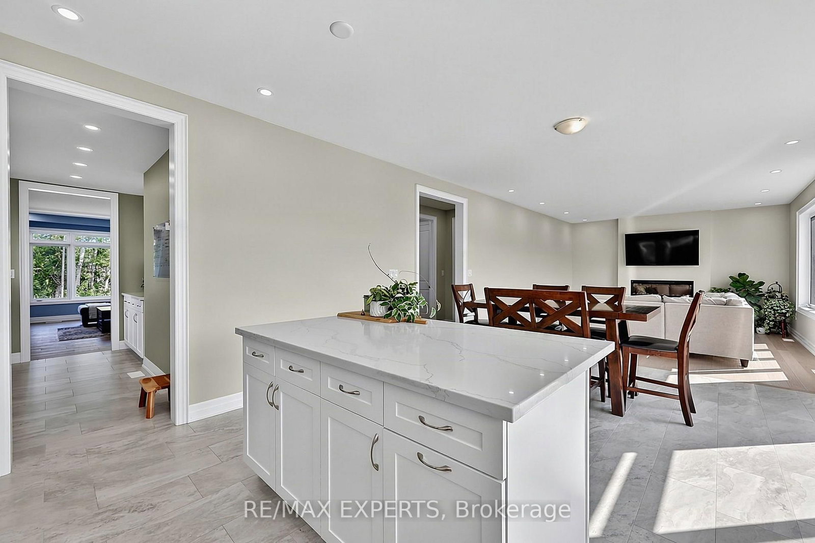 222 Mapleside Drive • Wasaga Beach, ON photo 11
