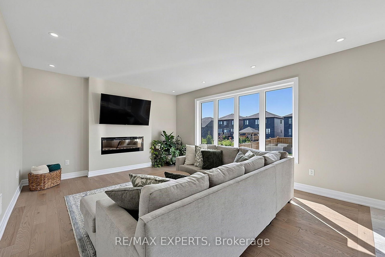 222 Mapleside Drive • Wasaga Beach, ON photo 14