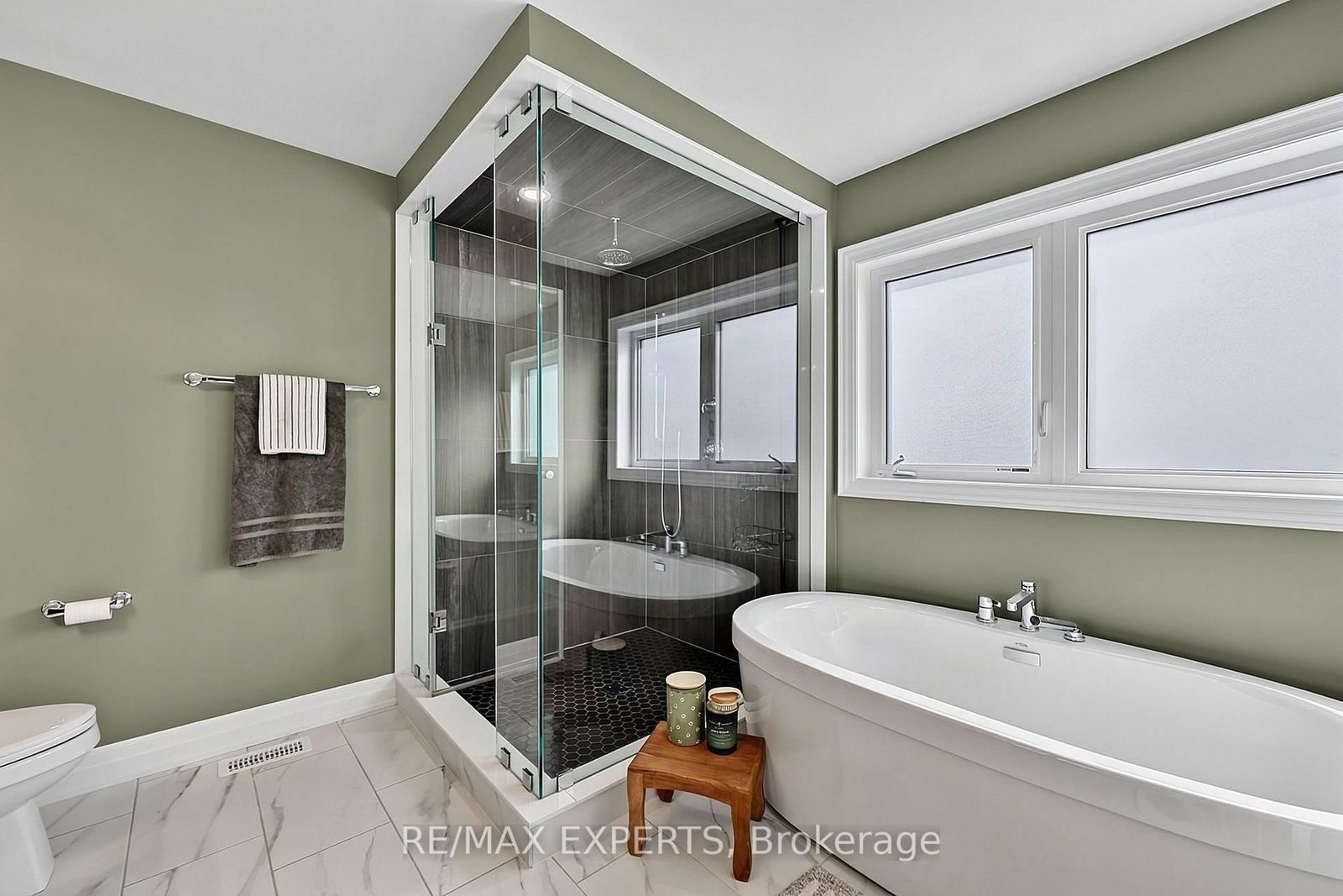 222 Mapleside Drive • Wasaga Beach, ON photo 28