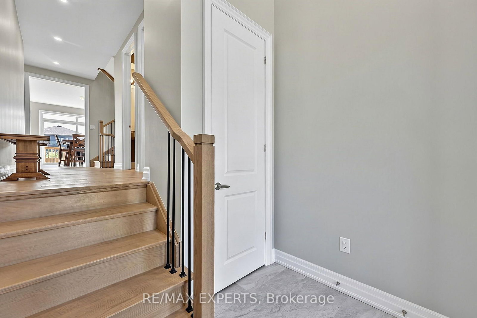 222 Mapleside Drive • Wasaga Beach, ON photo 4