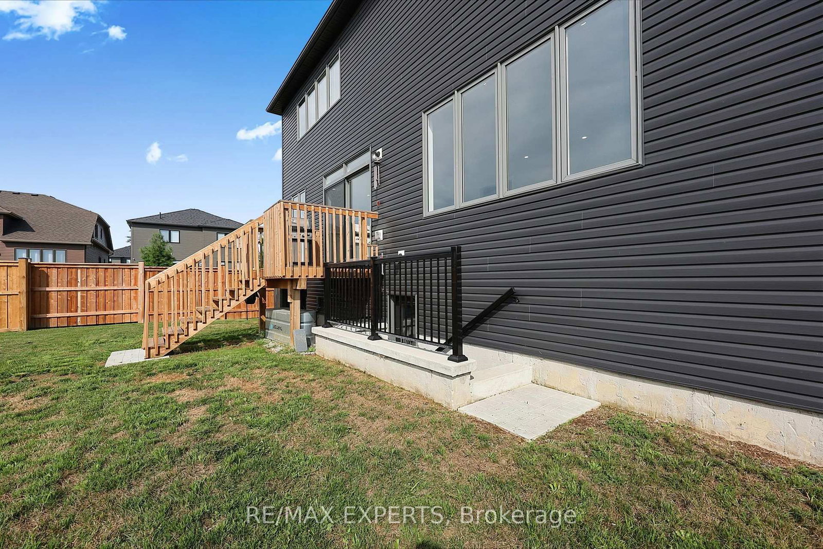 222 Mapleside Drive • Wasaga Beach, ON photo 43