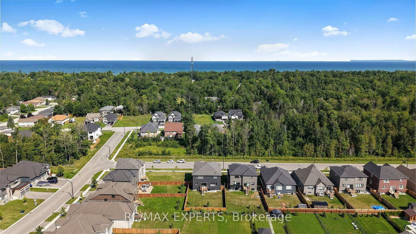 222 Mapleside Drive • Wasaga Beach, ON photo 46