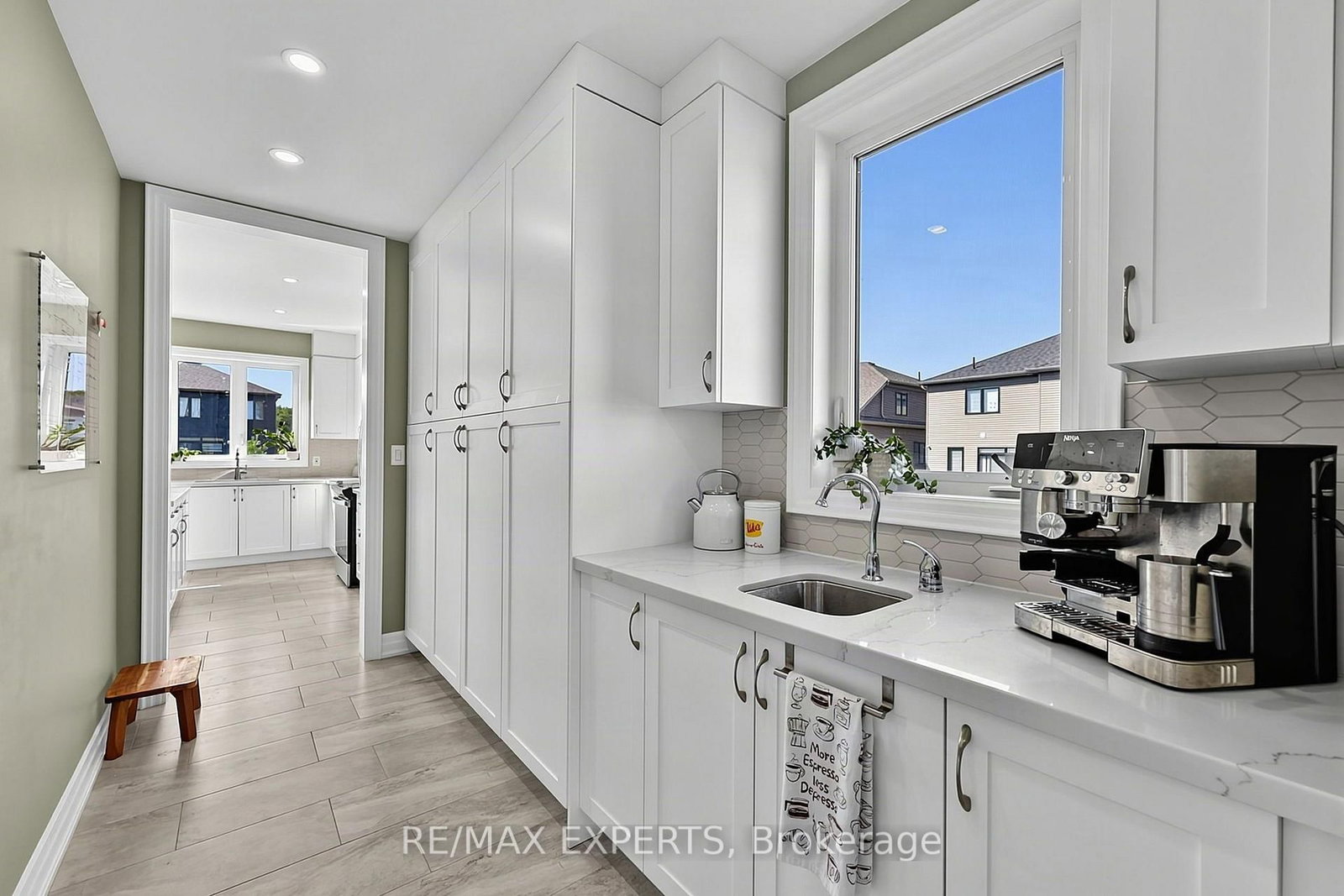 222 Mapleside Drive • Wasaga Beach, ON photo 5