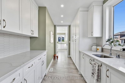222 Mapleside Drive • Wasaga Beach, ON photo 6