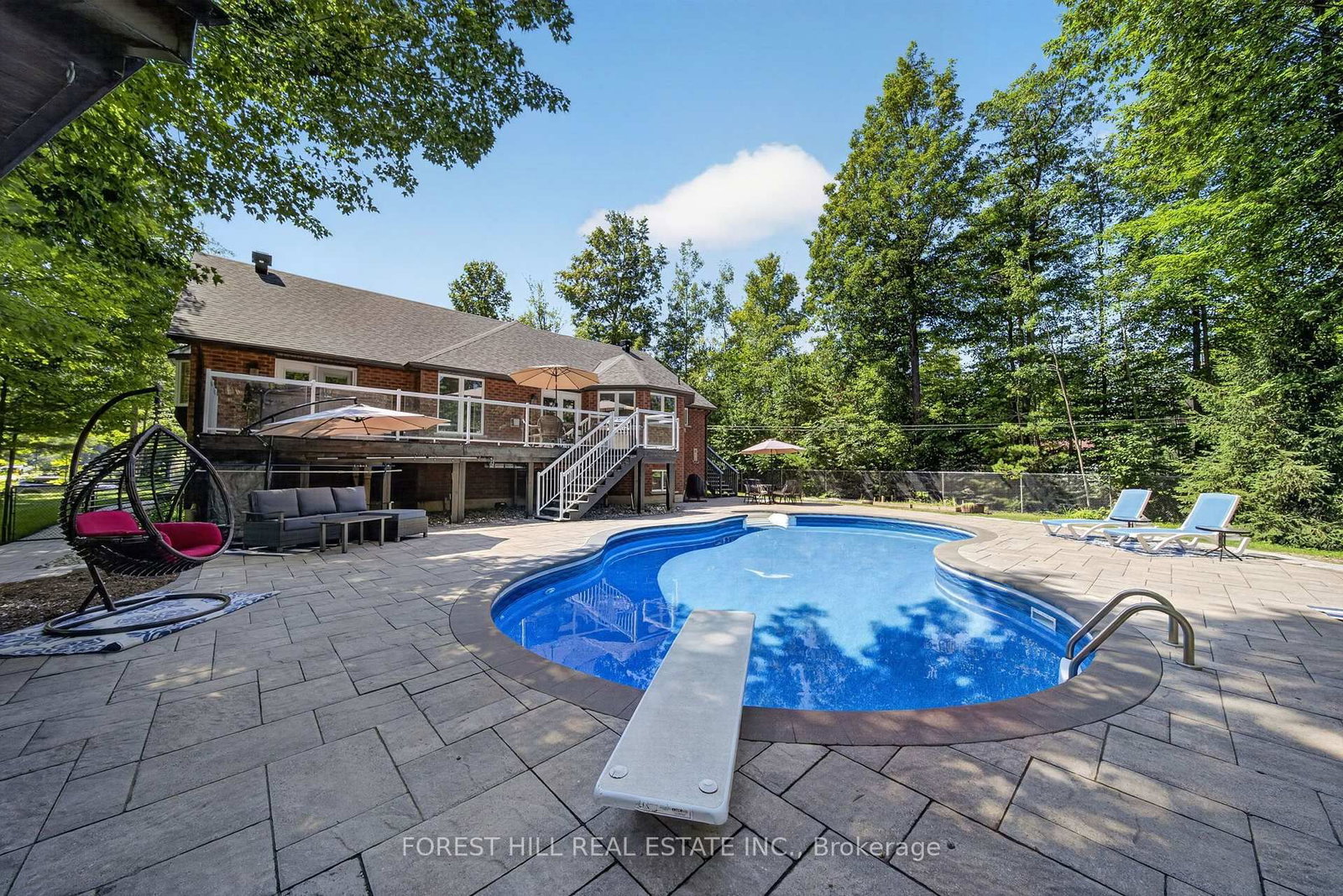11 Alpine Trail • Springwater, ON photo 34