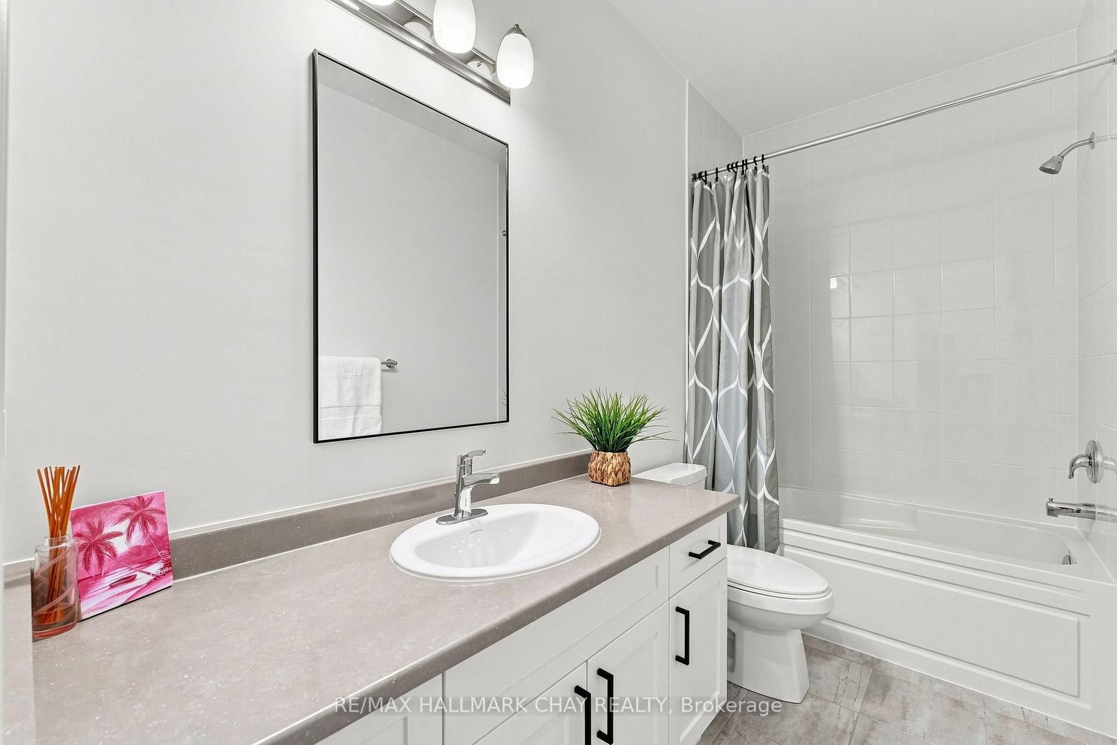 90 McBride Trail • Barrie, ON photo 21