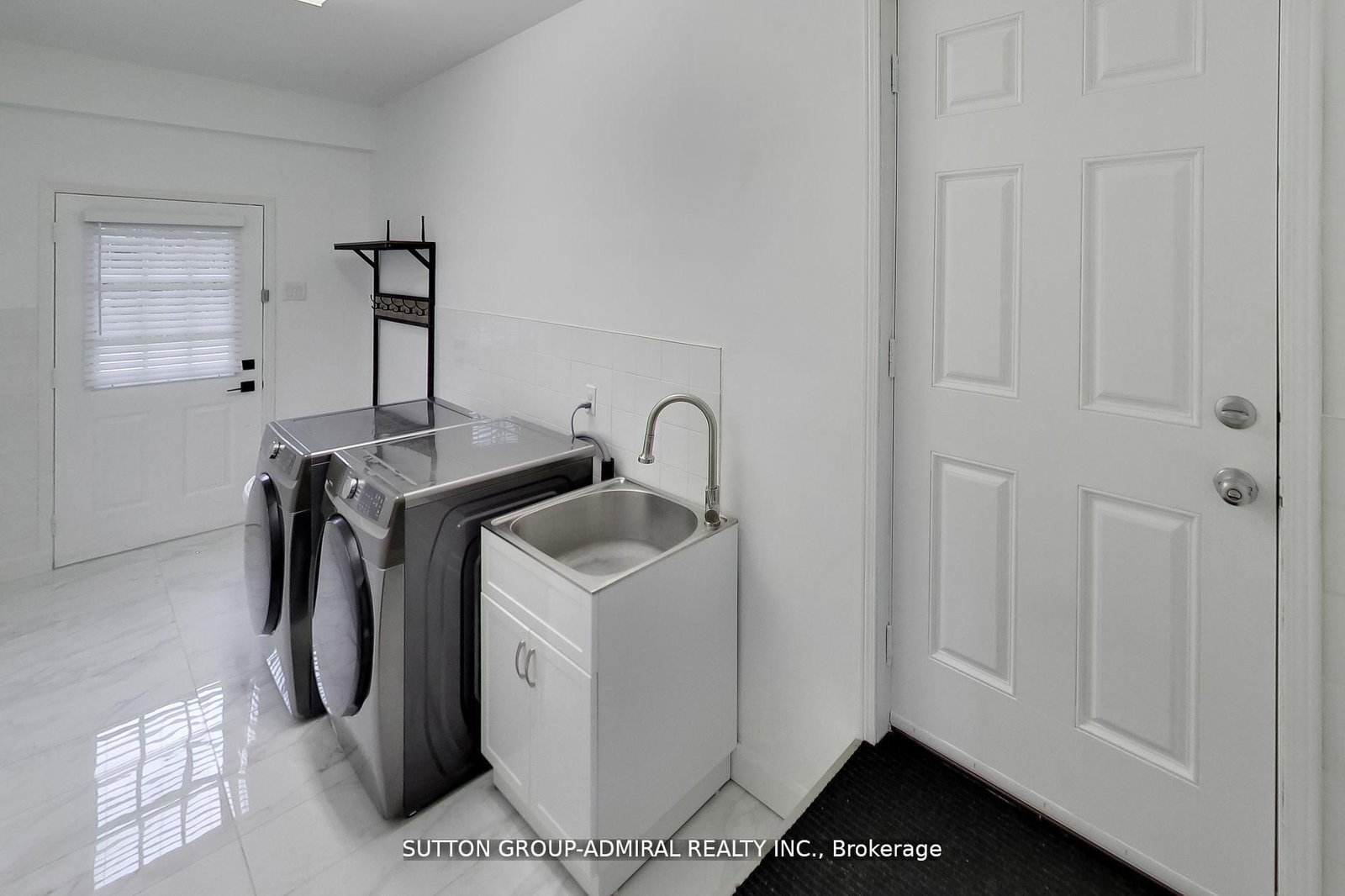 11 Club Court • Wasaga Beach, ON photo 15
