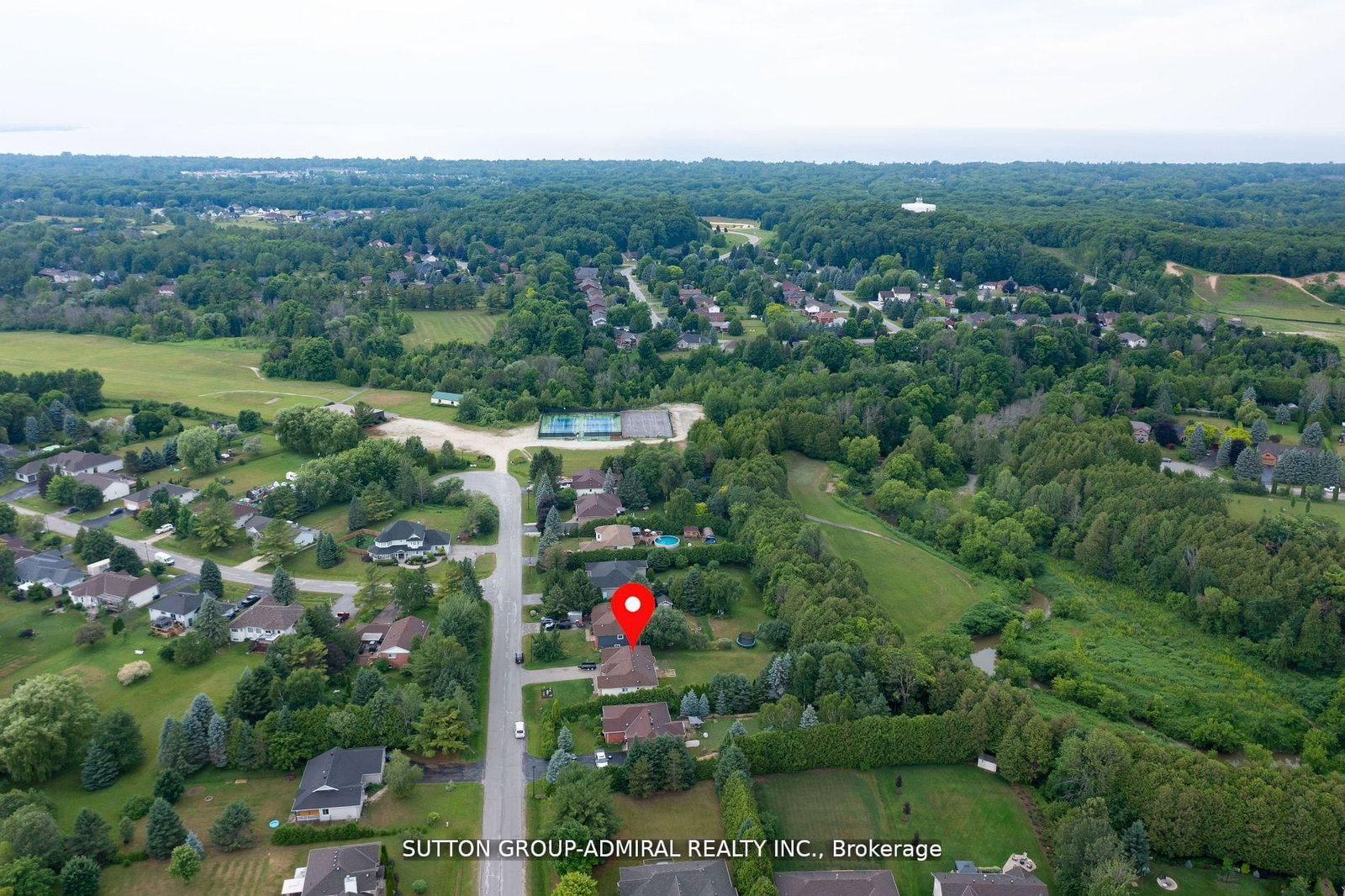 11 Club Court • Wasaga Beach, ON photo 36