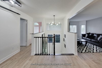 11 Club Court • Wasaga Beach, ON photo 5