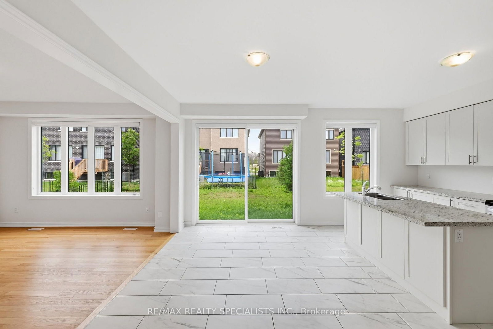 147 Rosanne Circle • Wasaga Beach, ON photo 13