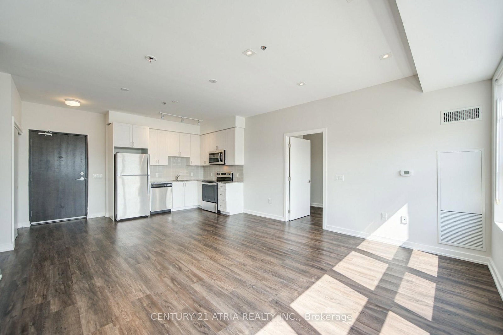 430 Essa Road NE • #402 • Barrie, ON photo 12