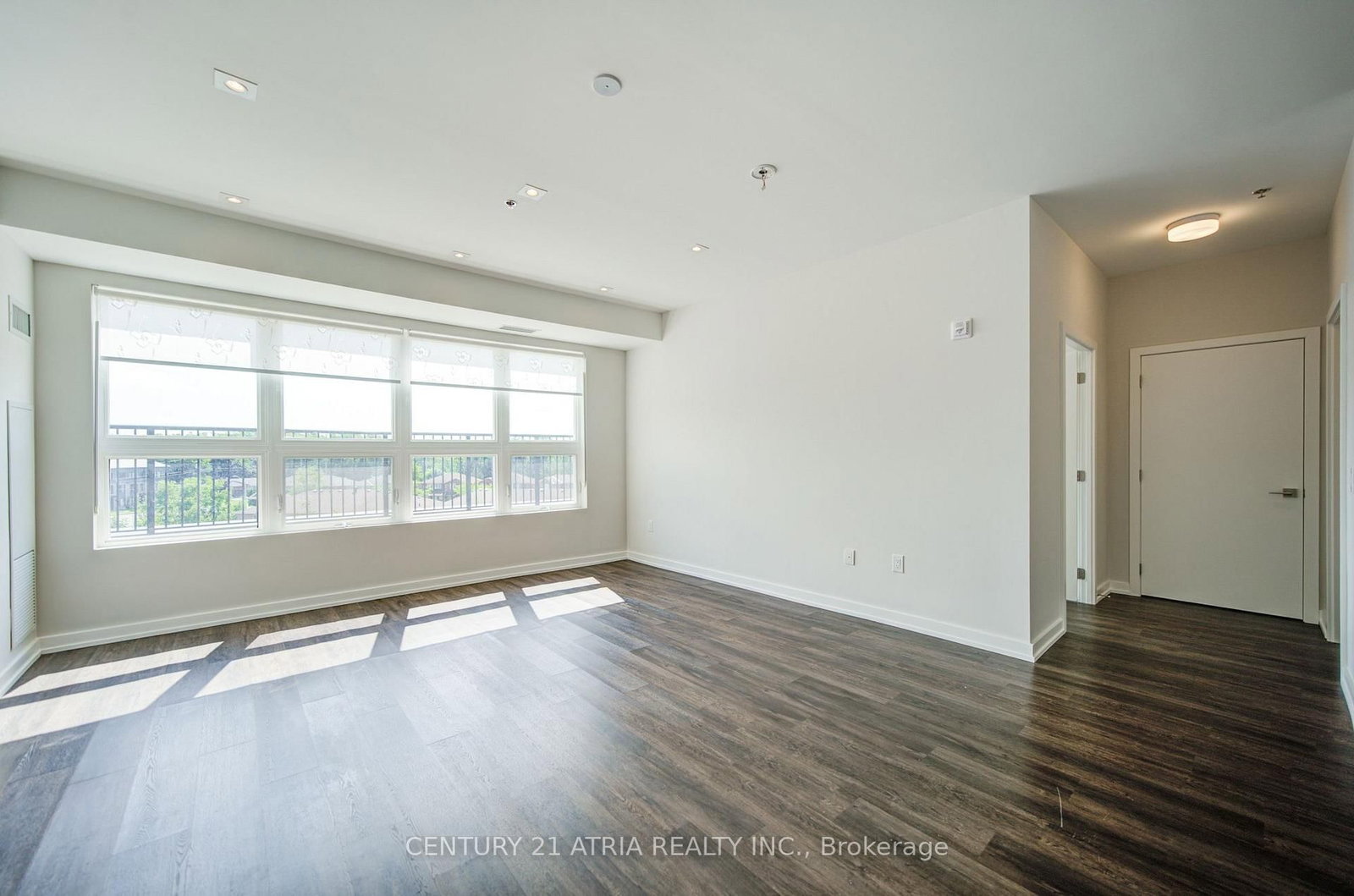 430 Essa Road NE • #402 • Barrie, ON photo 14