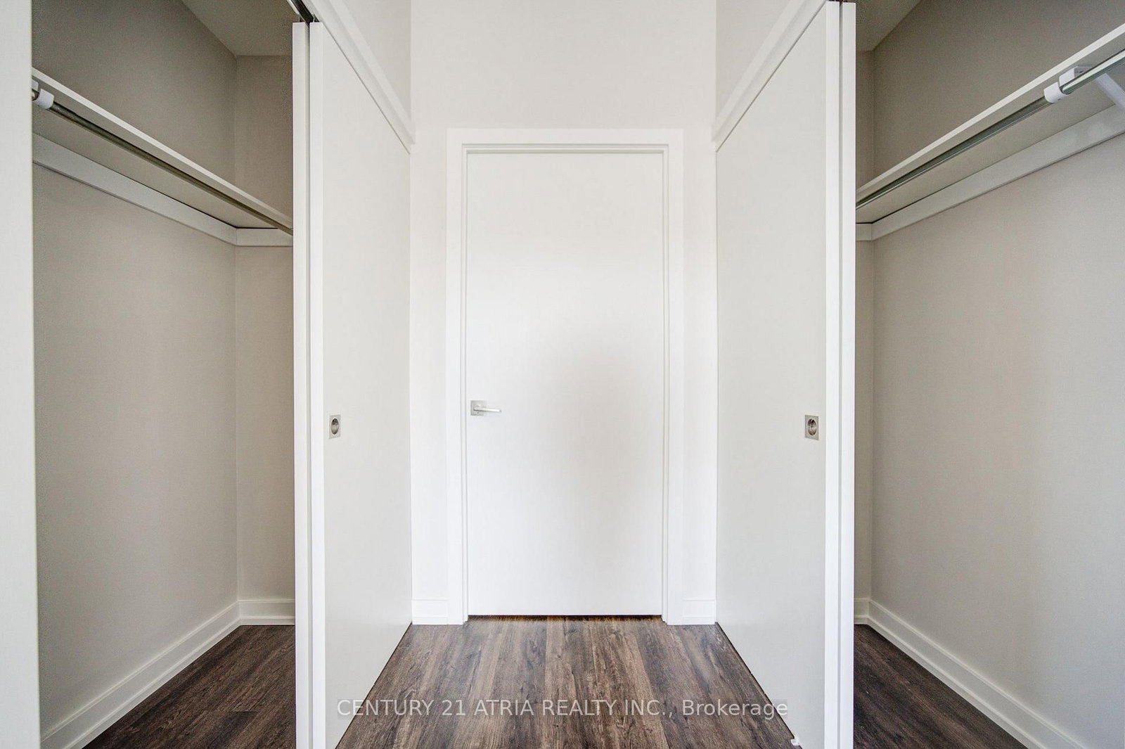 430 Essa Road NE • #402 • Barrie, ON photo 19