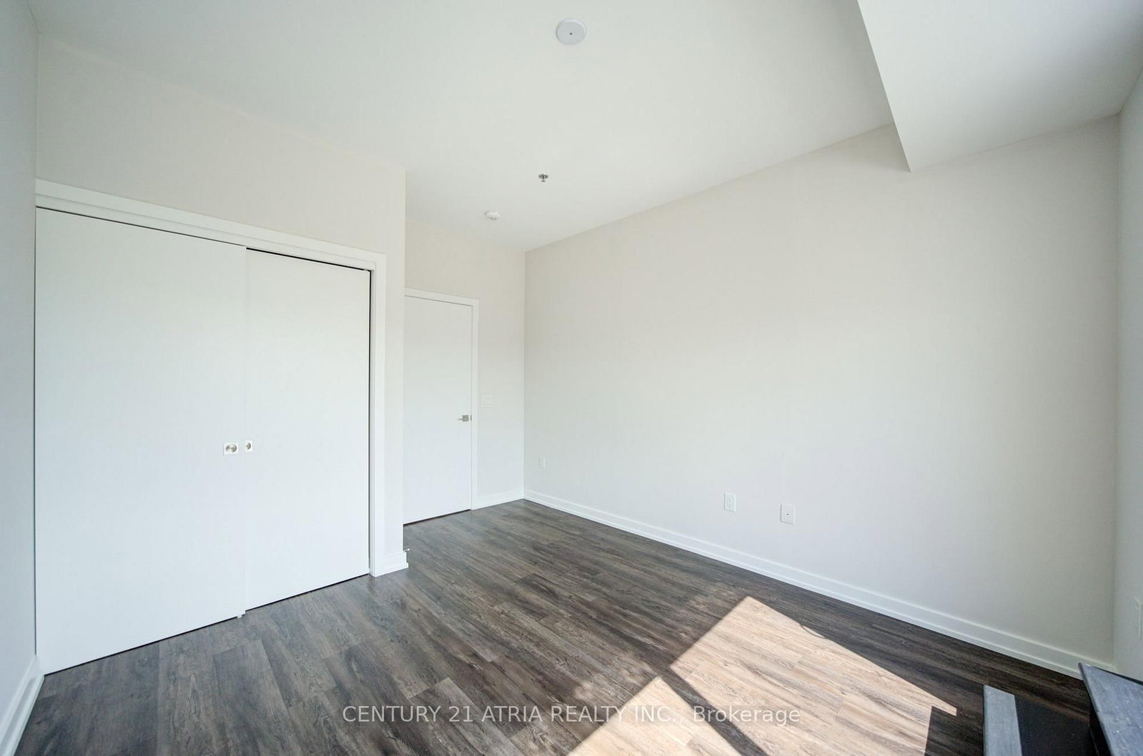 430 Essa Road NE • #402 • Barrie, ON photo 27
