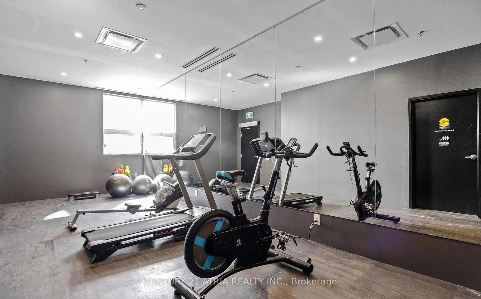430 Essa Road NE • #402 • Barrie, ON photo 35