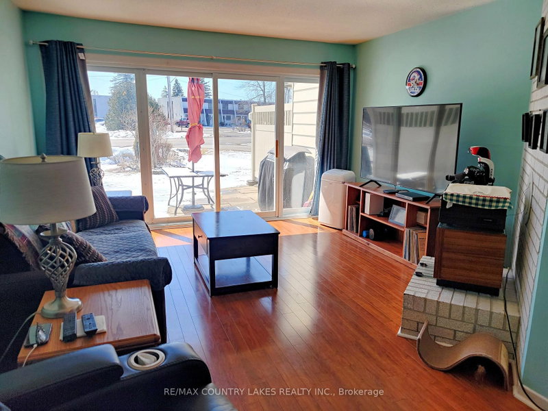 4 Paradise Blvd photo 5